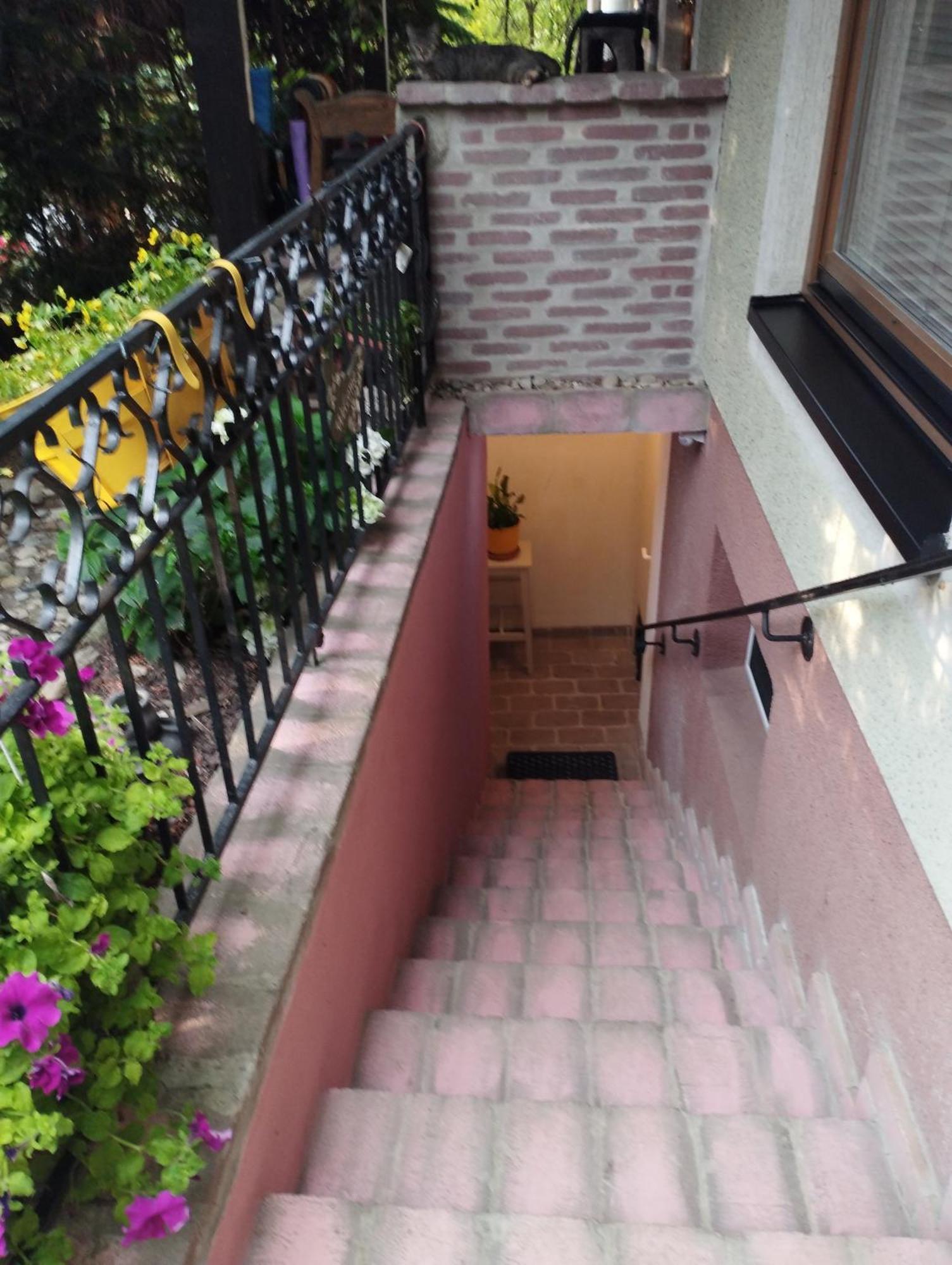 B&B Family Basement Apartment, Breakfast, Free Parking, 5Km From Tulln Chorherrn 외부 사진