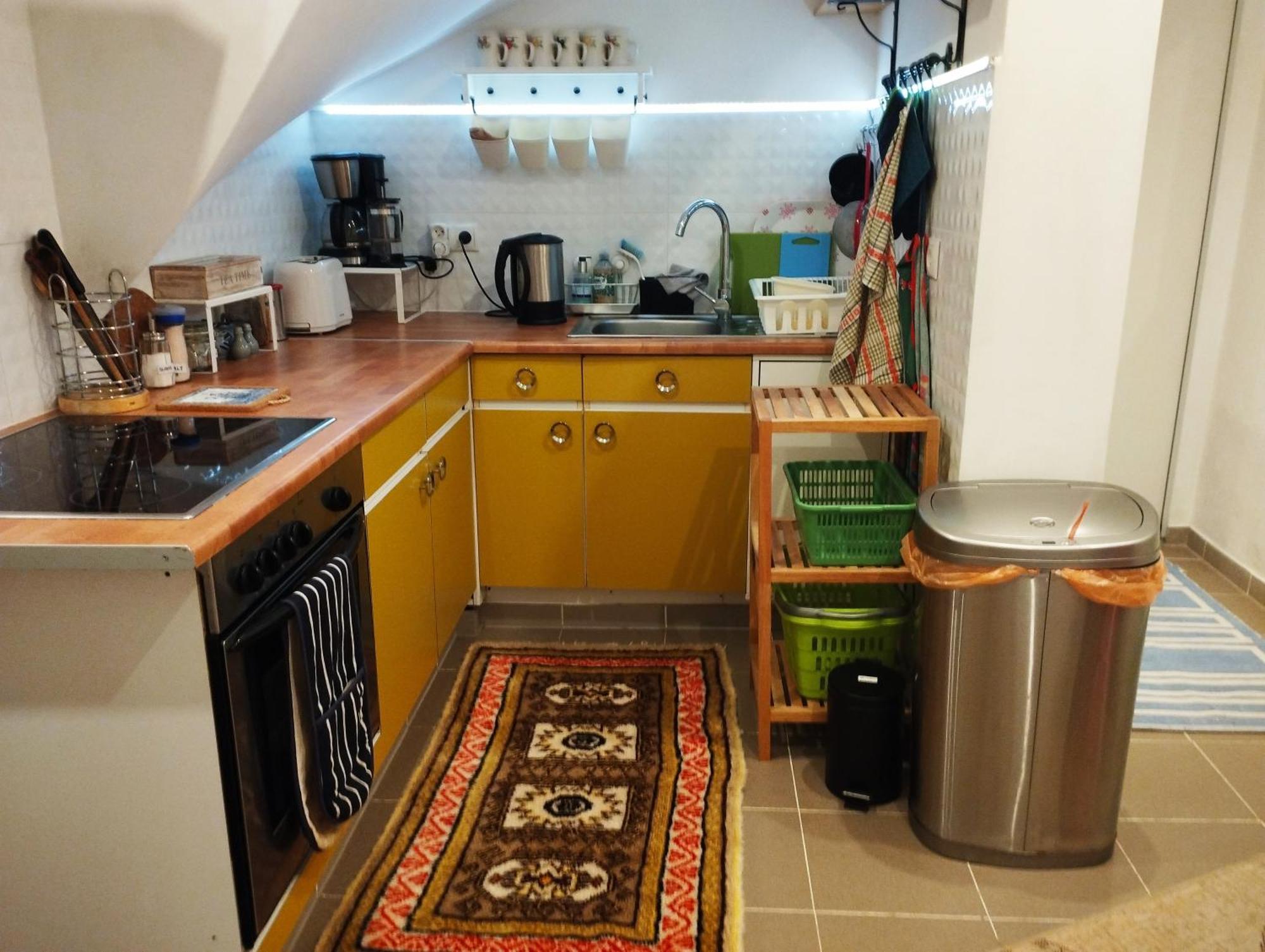 B&B Family Basement Apartment, Breakfast, Free Parking, 5Km From Tulln Chorherrn 외부 사진