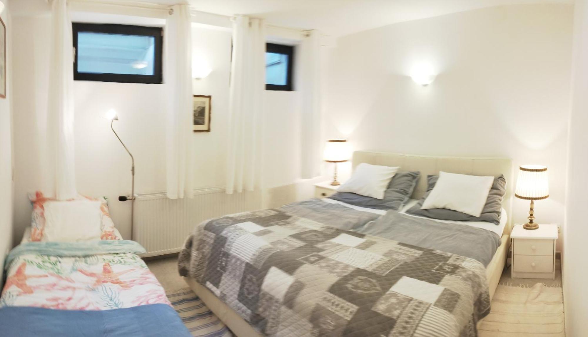 B&B Family Basement Apartment, Breakfast, Free Parking, 5Km From Tulln Chorherrn 외부 사진